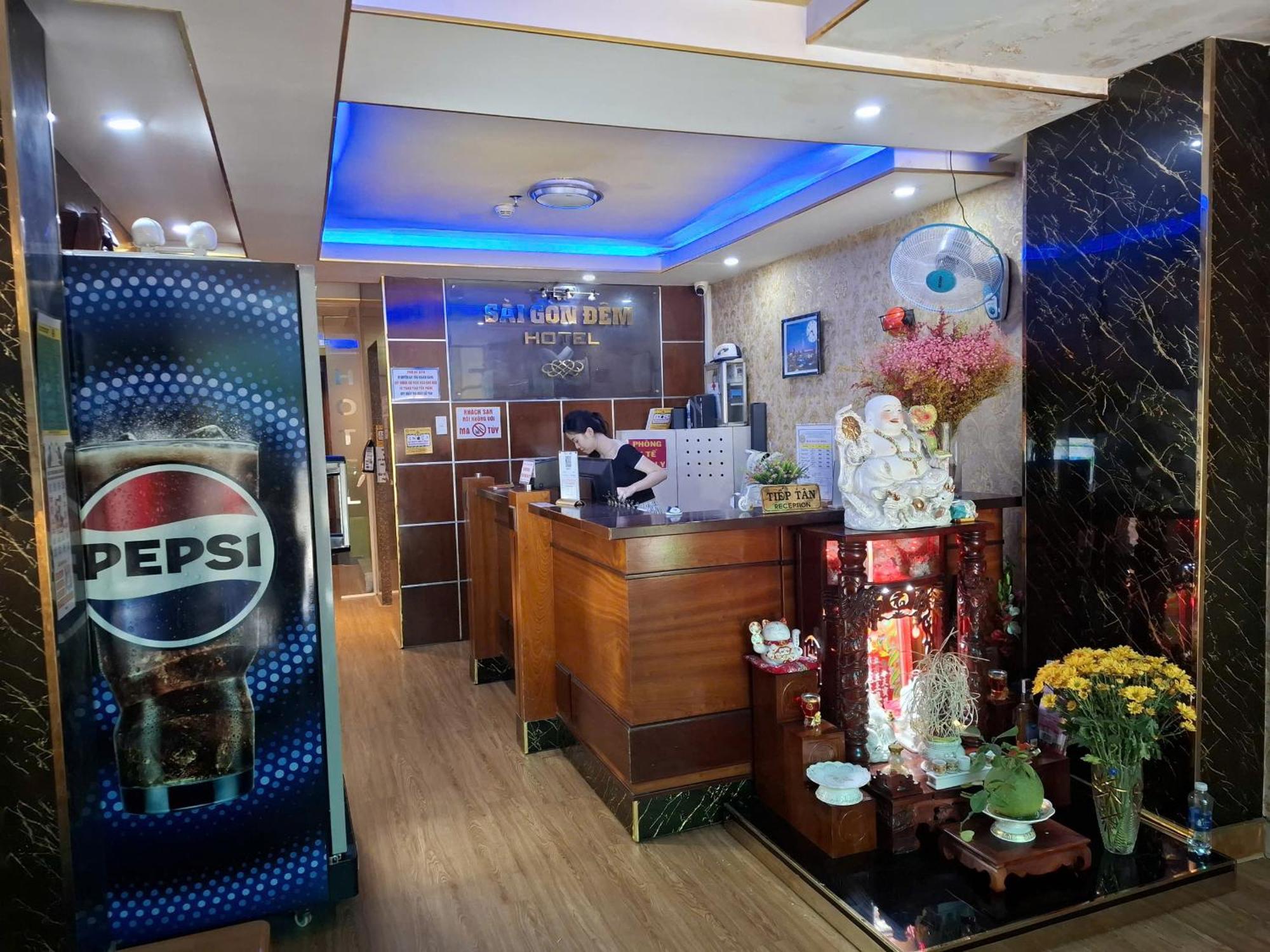 Saigon Night Hotel